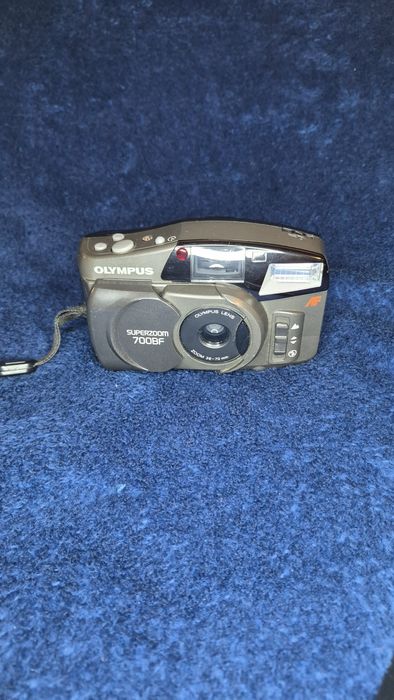Плівковий Olympus Superzoom 700BF