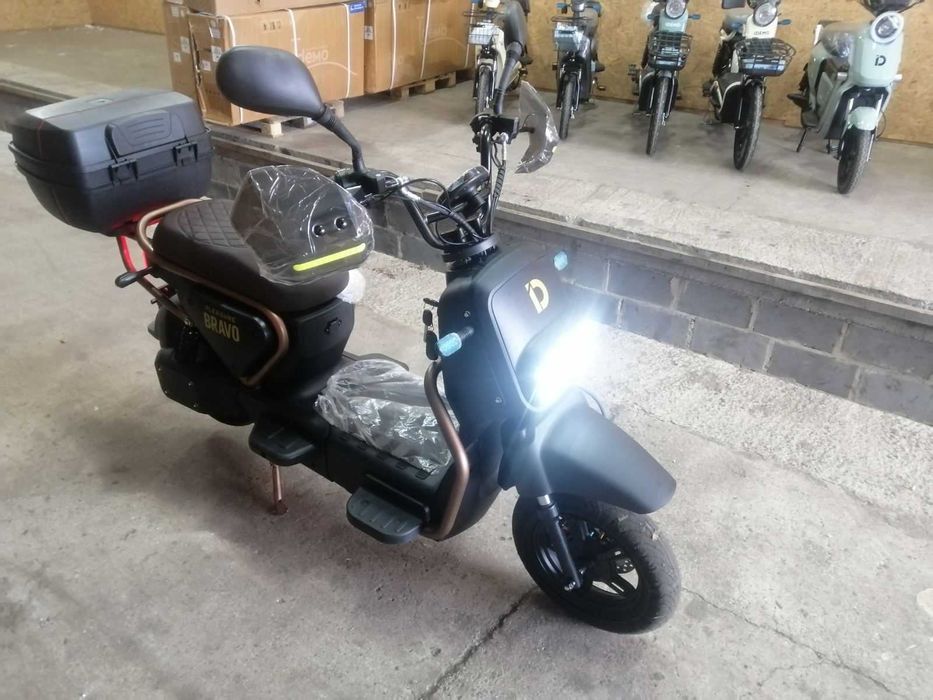 Електроскутер IDemo BRAVO BL150-LI
