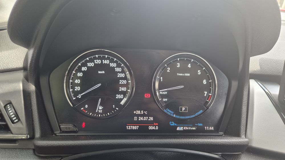 BMW 225xe - Pack M