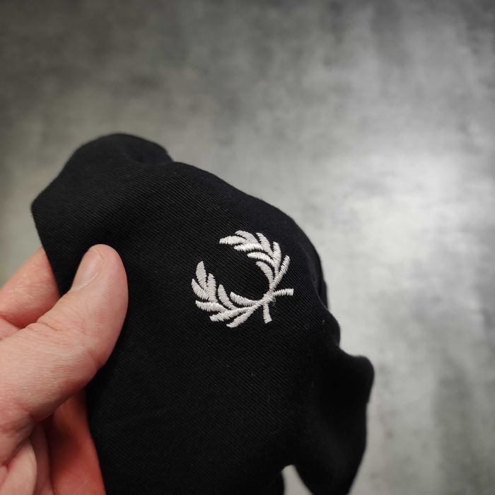 MĘSKA Koszulka Długi Rękaw Bluzka Czarna Kołnierzyk Bawełna Fred Perry