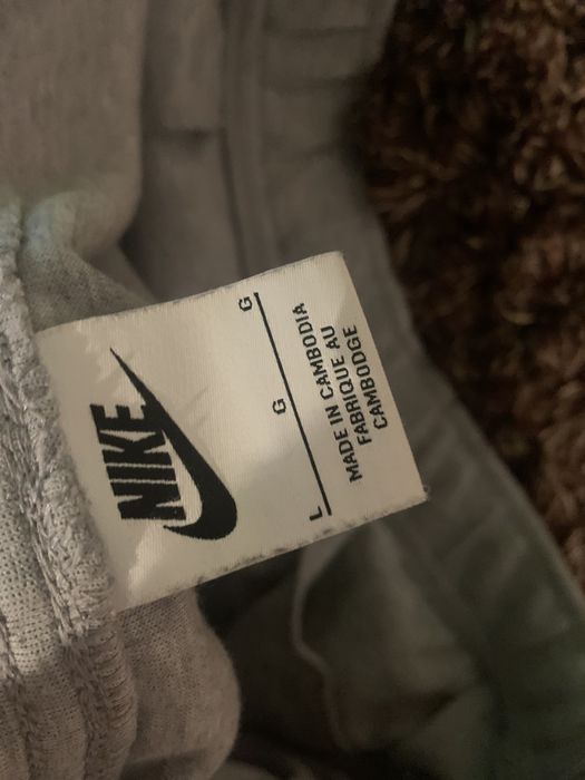 Calcas nike tech fleece (tamanho L)