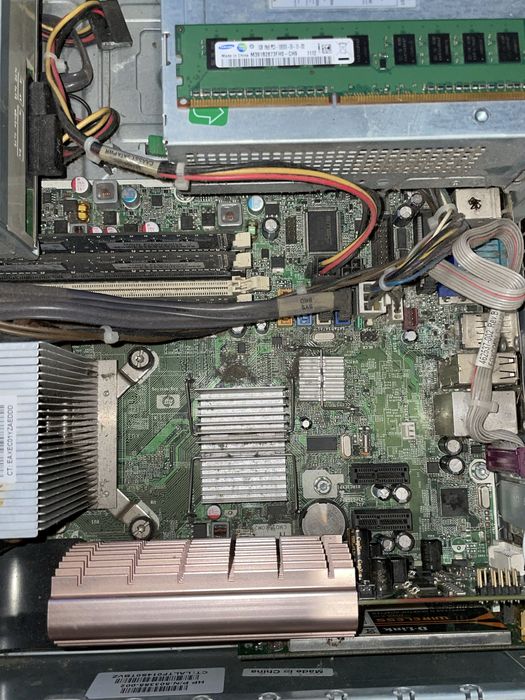 Комп'ютер     HP