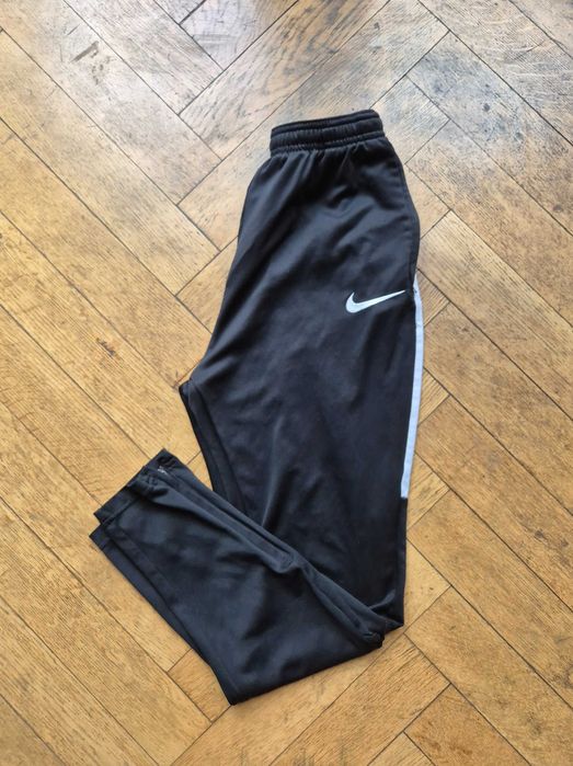 Dresy nike spodnie dresowe śliskie