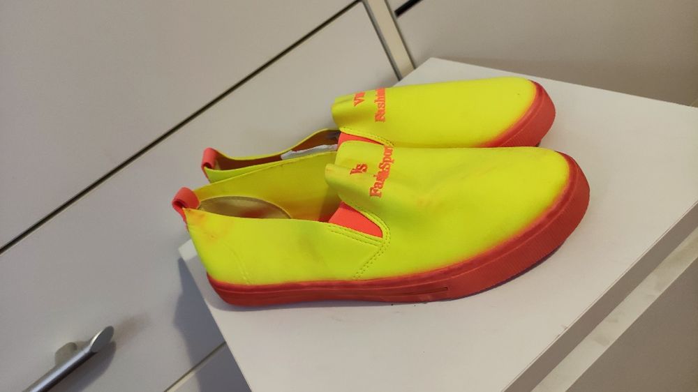 Trampki wsuwane neonowe roz 38, 39 oraz 40