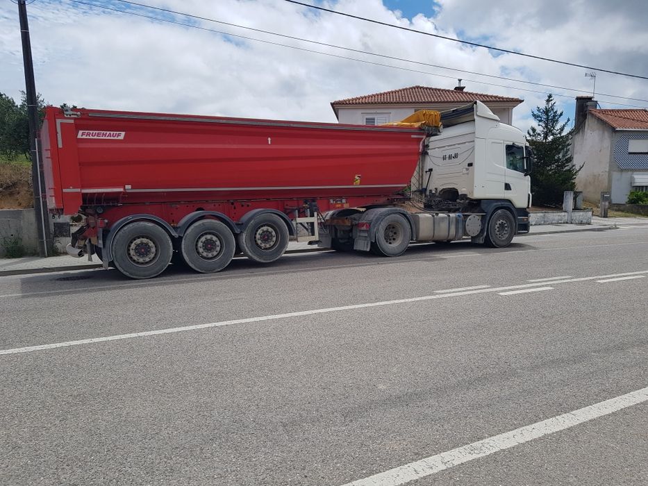 Semirreboque basculante