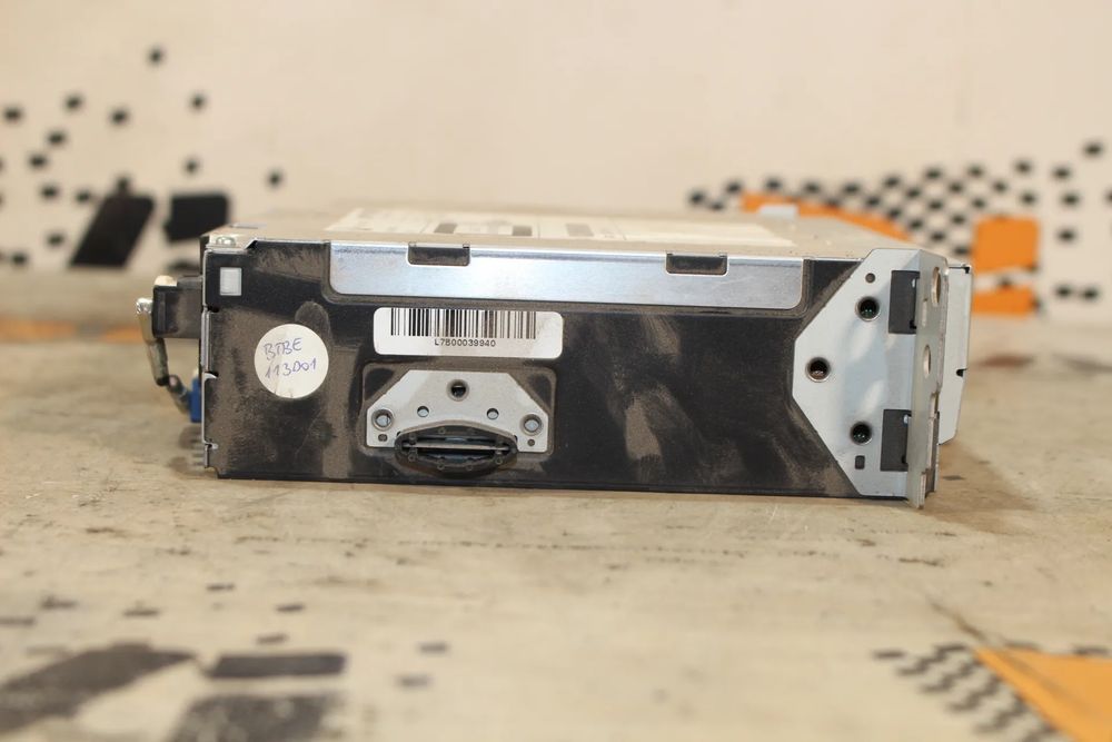 Rádio / auto-rádio BMW 1 (F20)