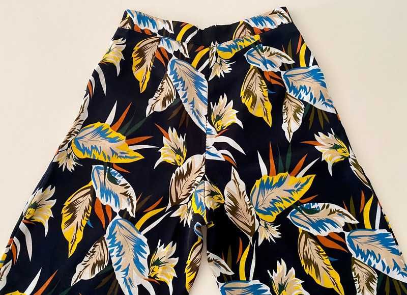 Calça jogger colorida e elegante