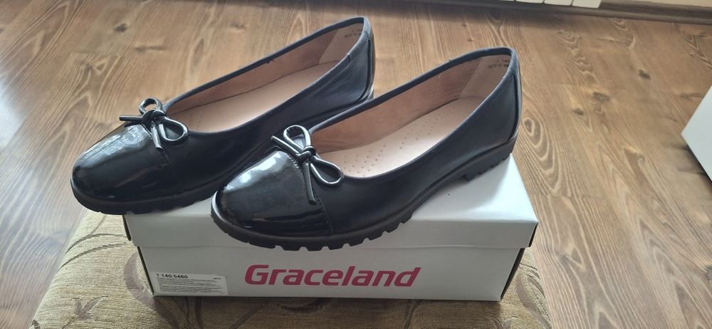 Buty dla dziewczynki