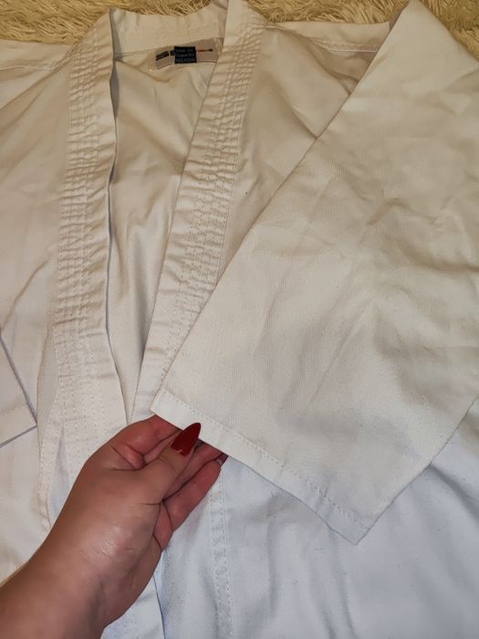 Форма дитяча для карате, тейквандо та інших видів спорту