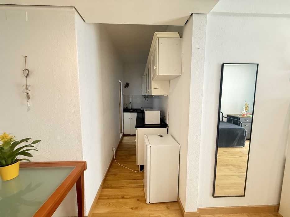 Aluga-se estudio em Faro - Penha