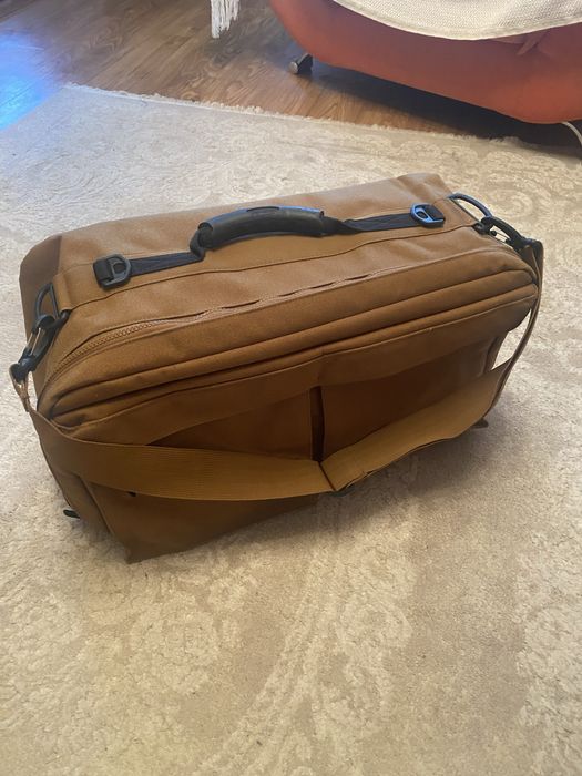 Сумка-рюкзак -чемодан Carhartt