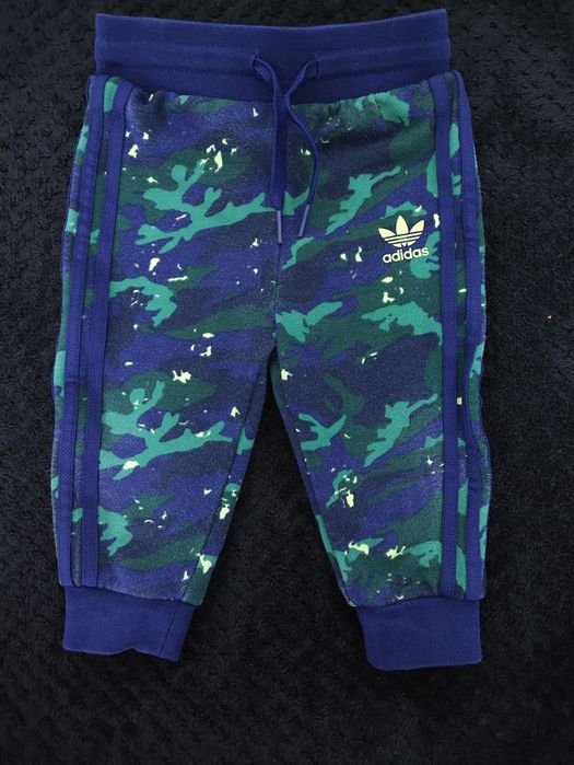 Костюм adidas original 9-12 місяців