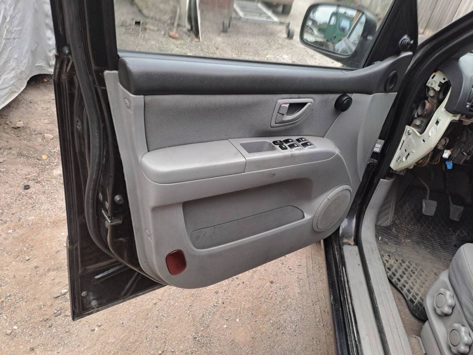 Шрот запчастини Кіа Соренто  2,5 дизель 2008рік