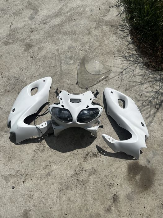 Морда пластик фара Suzuki sv 650 сузуки св лобовое стекло паук спидоме