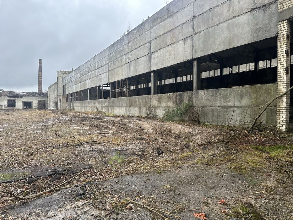 Продається майновий комплекс 9000м2, 4 га від власника