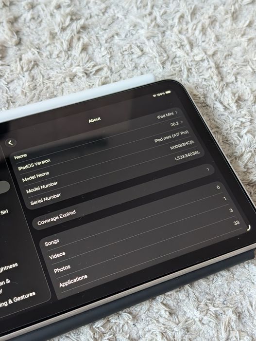 iPad mini (A17 Pro) Wi-Fi 128GB + Etui z klawiaturą + rysik