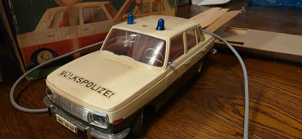 Wartburg na kabel piko anker presu pakiet likwidacja kolekcji