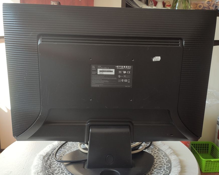 Monitor Hyundai 19cali