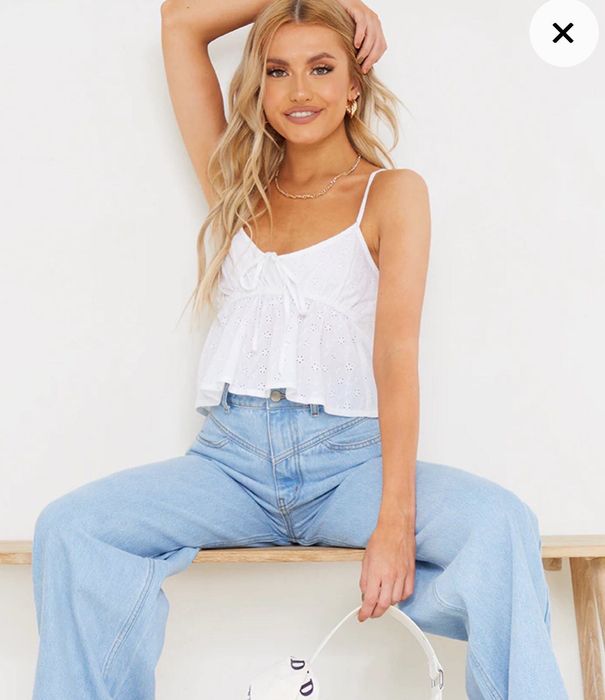 Білий топ на лямках прошва  Boohoo майка