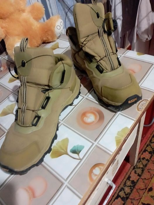 Продам Берцы новые