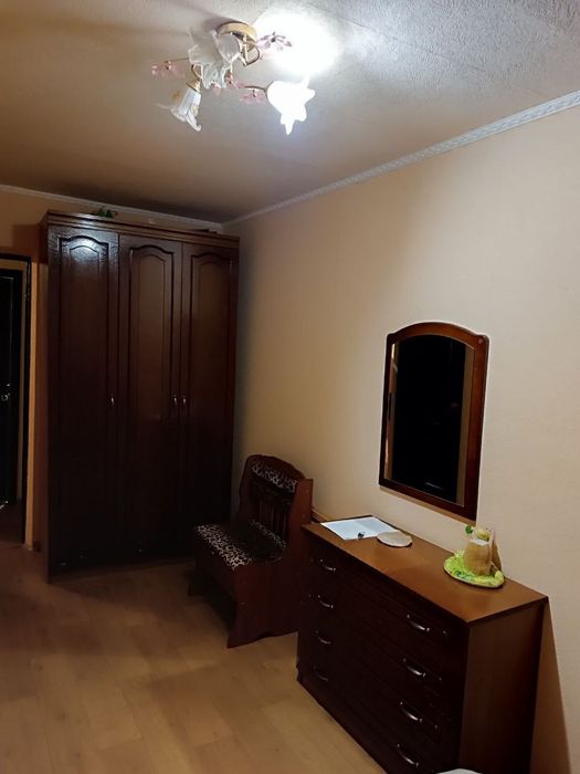 Здам квартиру (2кімнати в 3-х кімнатній)