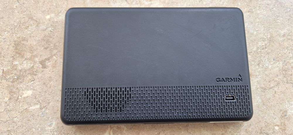 GPS-навігатор Garmin nüvi 1490 (5 дюймів, Bluetooth)