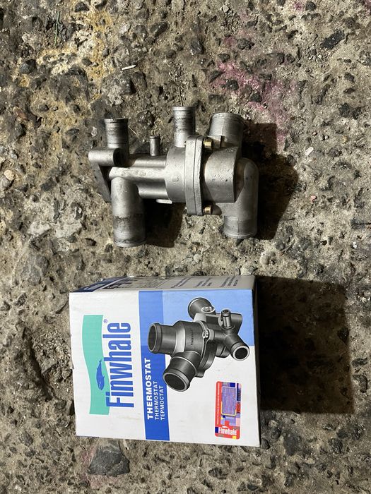 Продам термостат ваз 2110-2111