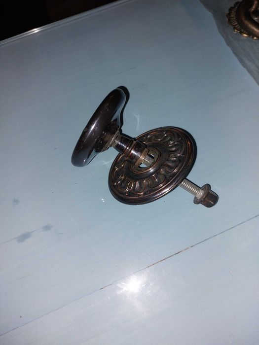 Vendo Puxador e Batente de porta entrada