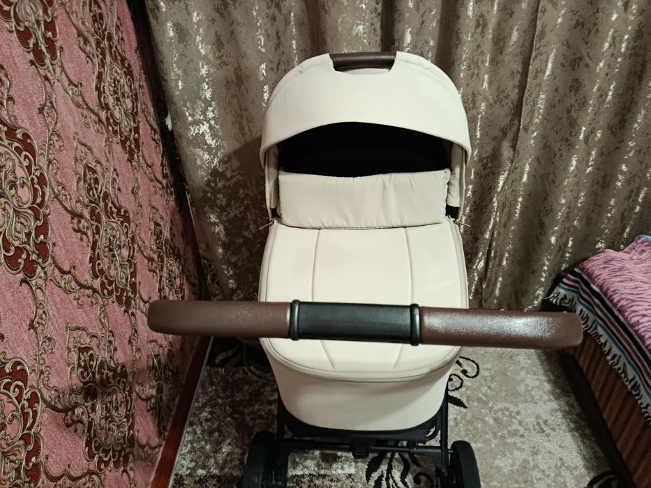 Продам коляску Карело ультра