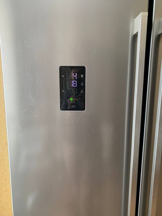 Холодильник SMEG
