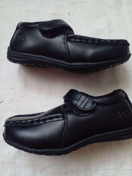 Туфлі на хлопчика 26 р