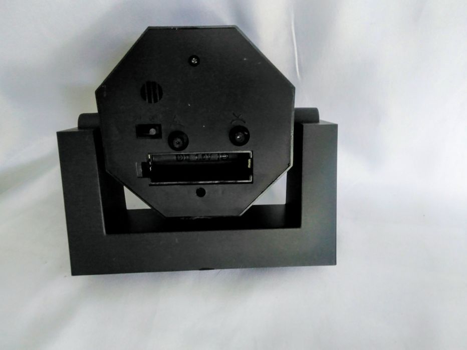 Настільний будильник кварцовий з поворотним корпусом