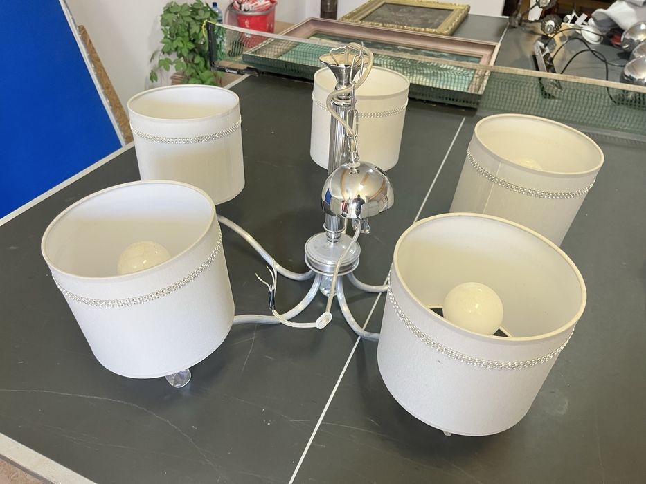 Żyrandol lampa wiszaca