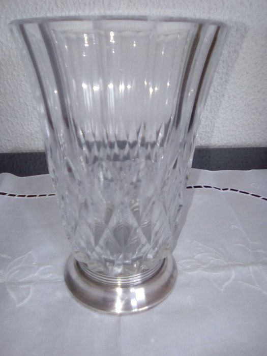 Jarra em cristal com base em prata