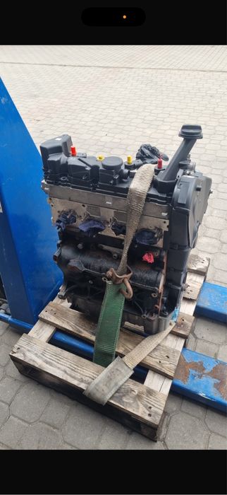 Silnik 2.0TDI DNA goły słupek