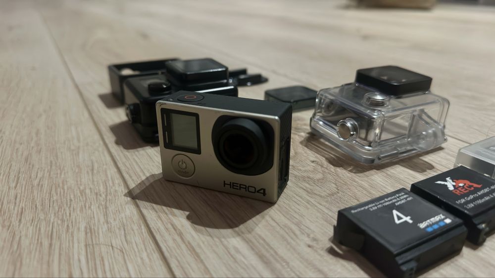 GoPro Hero 4 BLACK Zestaw obudowy, 4 baterie, ładowarka, ND Filter