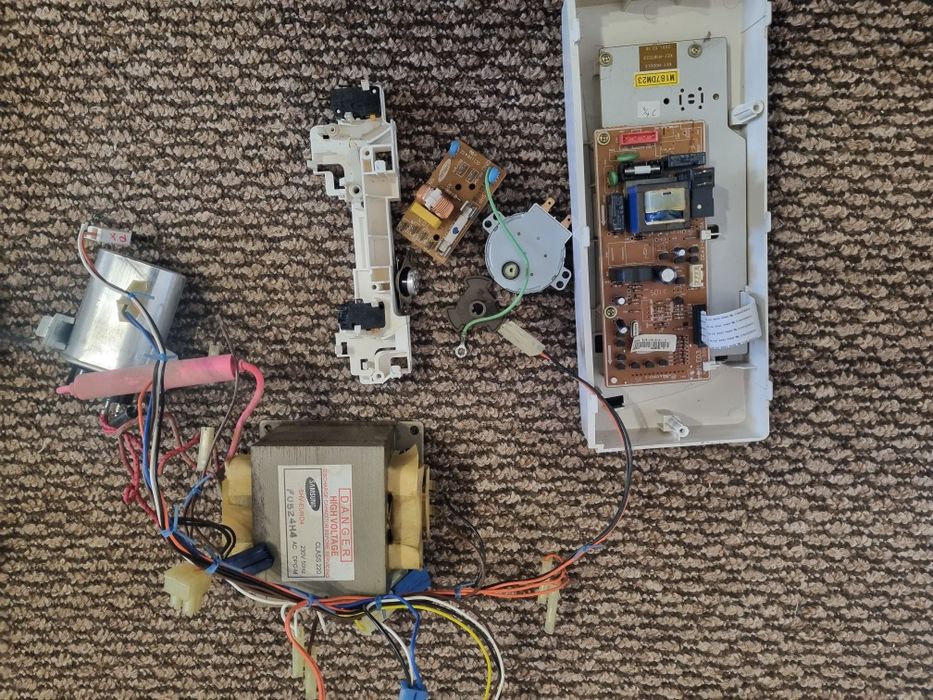 Запчастини до мікрохвильовки самсунг M187DMR