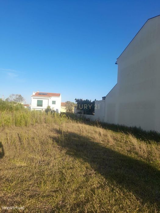 Terreno para Construção de Moradia em Urbanização próxima do Centro da