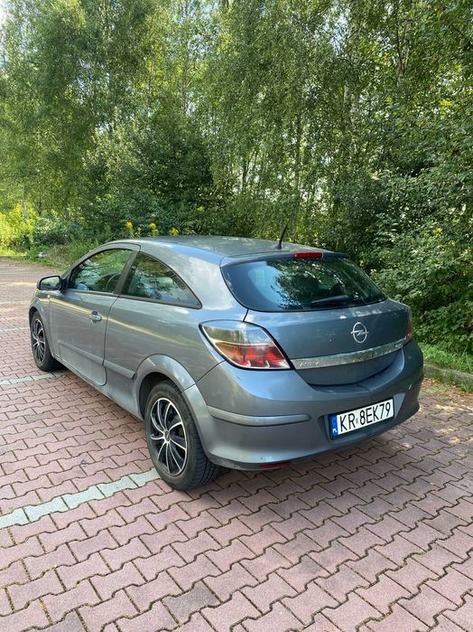 Opel Astra GTC 1.9 cdti automat 120km 2006