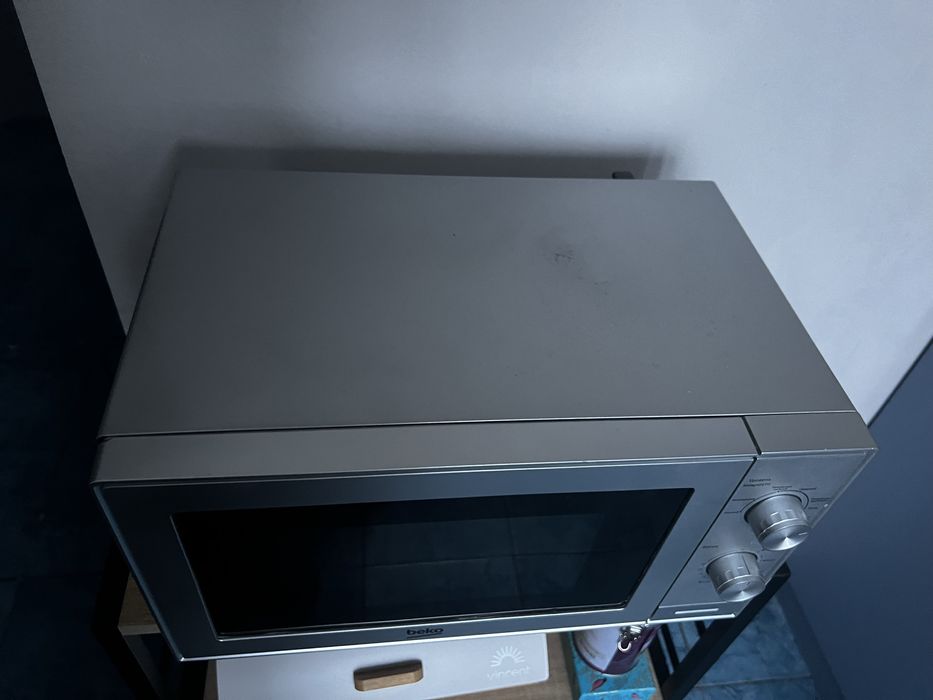 Мікрохвильовка Beko у чудовому стані