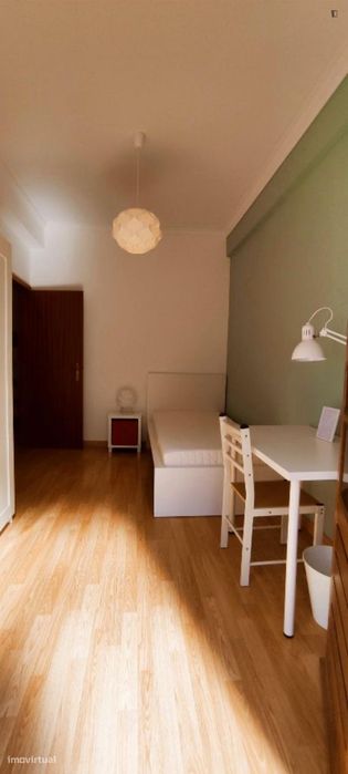Quarto - localizado em Lisbon