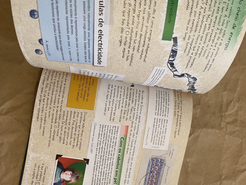 Livro educacional Albúm de Ciências