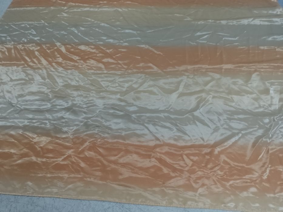 Sprzedam zasłonkę 240x170 cm.