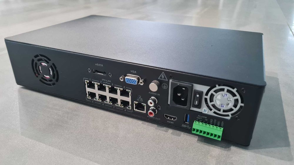 MAZI - INVR-08SP8POE com 8 portas POE sem HDD