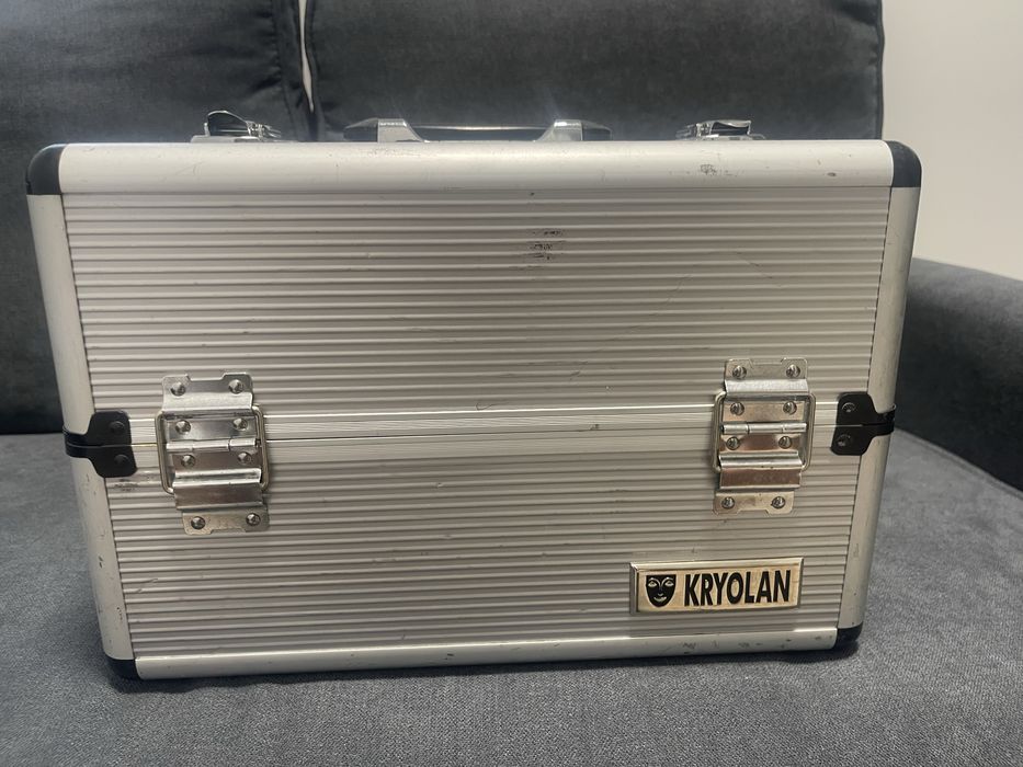 Kufer makijatżysty Kryolan