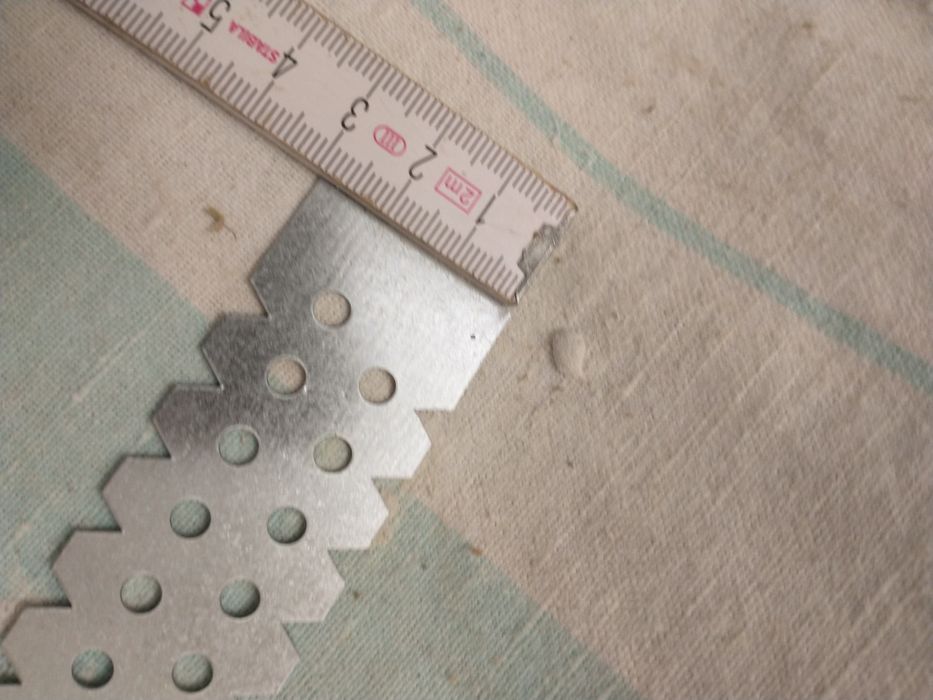 Wieszak do profili grzybek