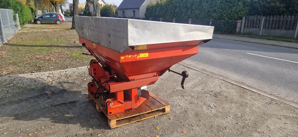 Rozsiewacz nawozu Rauch ZSB 900