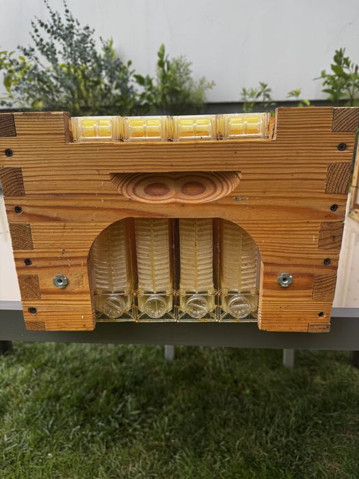 Автоматичний вулик на 4 рамки, саморобний на базі Дадан.