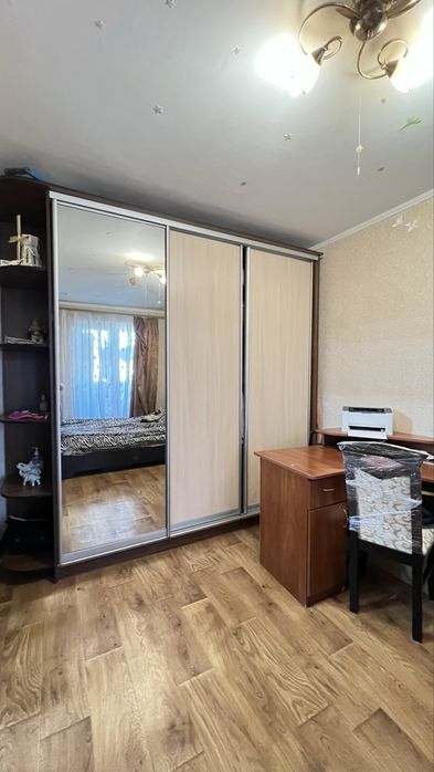 Продаж 2 кім на Попова