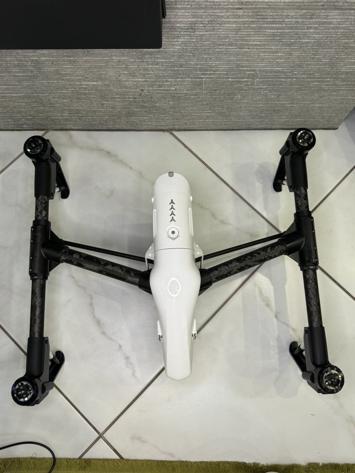 DJI INSPIRE 1 V2.0 50 000 .
